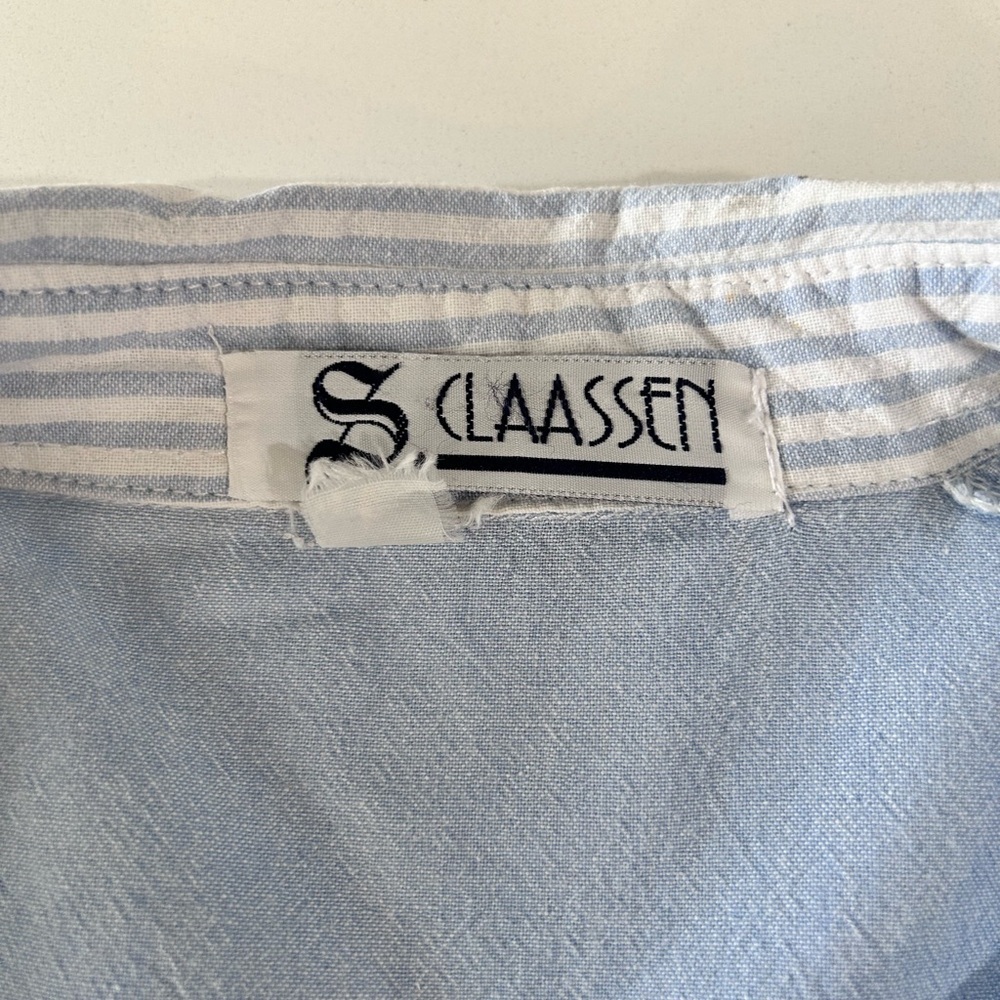 Men's Blue Striped Shirt with Floral Embroidery - Picture 8 of 16